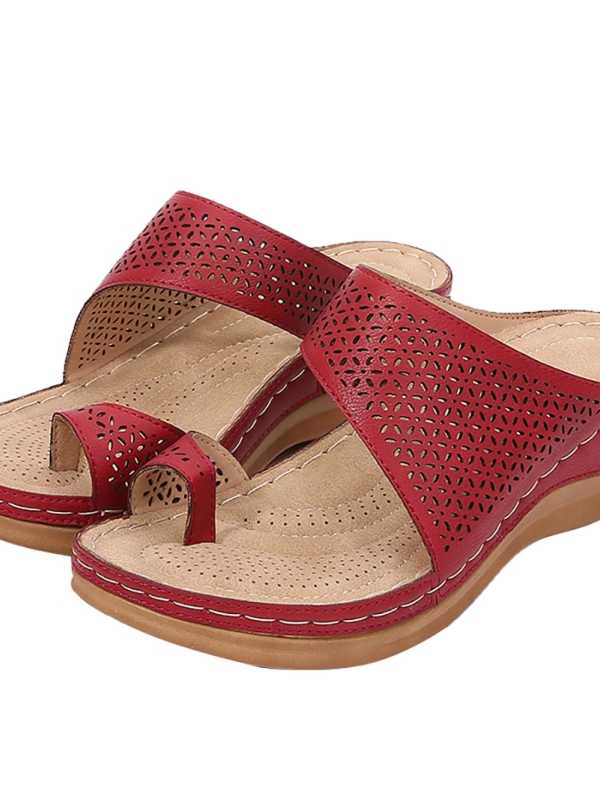 new thick soled wedges flip flop sandals and slippers fashion hollow summer female gladiator beach slippers T8071 1